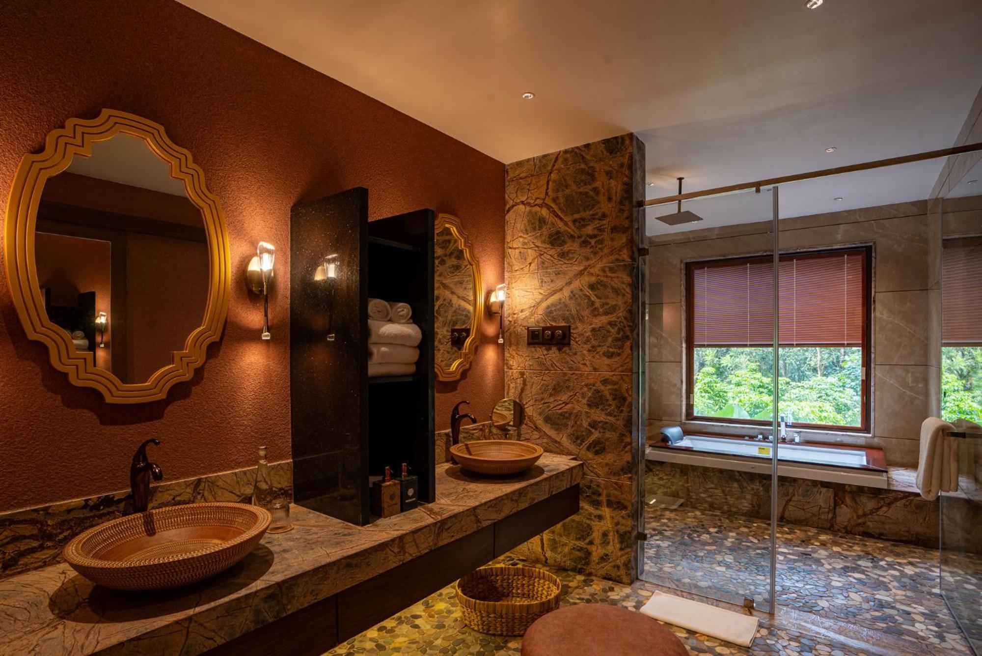 Timbertales Luxury Resort Coorg มาดิเครี ภายนอก รูปภาพ
